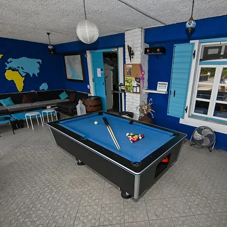 Хостел The Lazy Monkey & Задар