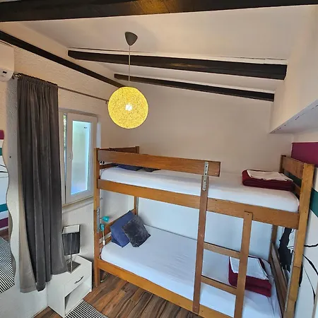 The Lazy Monkey & Zadar