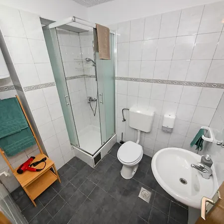 The Lazy Monkey & Hostel