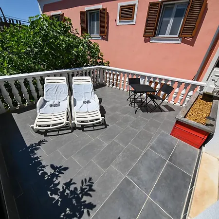 The Lazy Monkey & Hostel Zadar