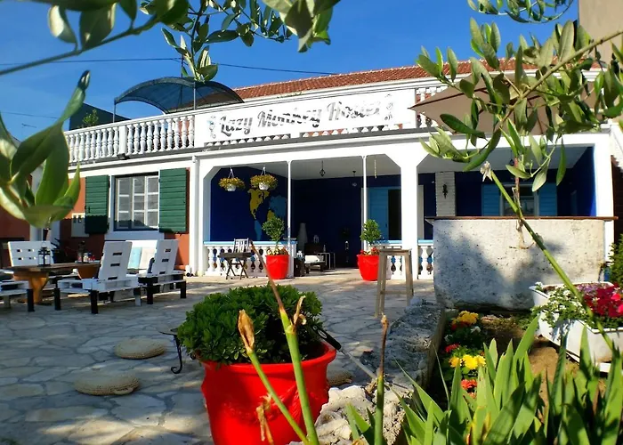 The Lazy Monkey & Vandrarhem Zadar