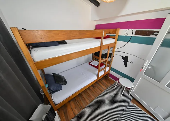 Hostal The Lazy Monkey &