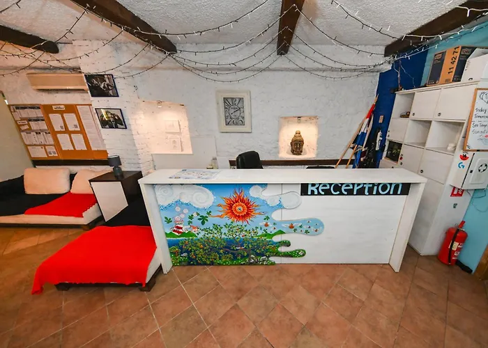 Hostal The Lazy Monkey & Zadar